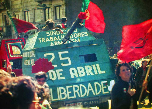 Manifestación 25 Abril 1983 en Porto