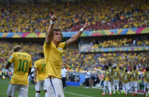 Un momento del partido Brasil-Chile