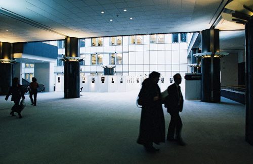 Hall de entrada del Parlamento europeo en Bruselas
