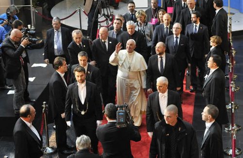 El papa llega al Parlamento Europeo