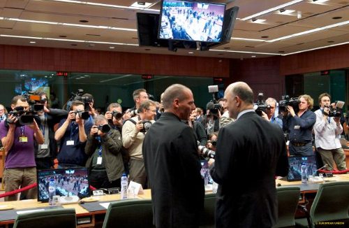  Yanis Varoufakis y Pierre Moscovici hablan