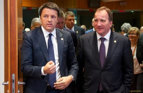 Mateo Renzi sale del Consejo