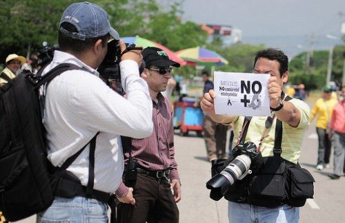 Periodistas protestan contra las muertes de sus compañeros